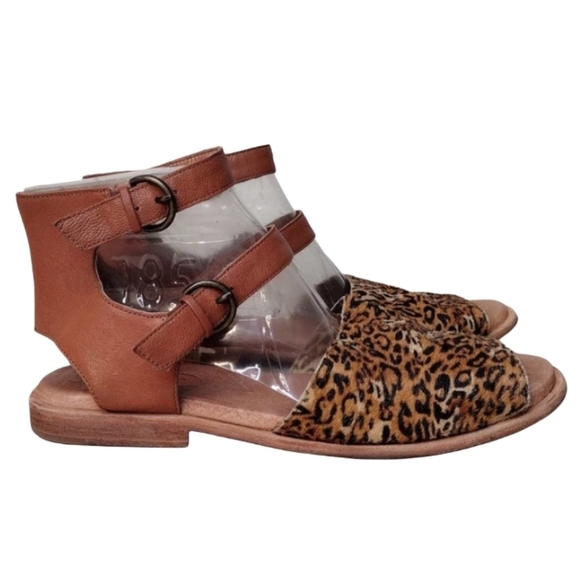 Anthropologie Gee WaWa Boho Calf Hair Leopard Print Gladiator Ankle Sandals - Picture 1 of 16